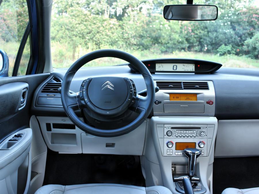  Citroen C-Quatre Hatchback 2008 года  (фото 9 из 14)